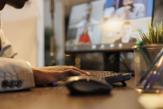 trabalho remoto na área de tecnologia
